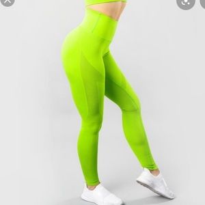 Alphalete Aero Leggings (Volt)